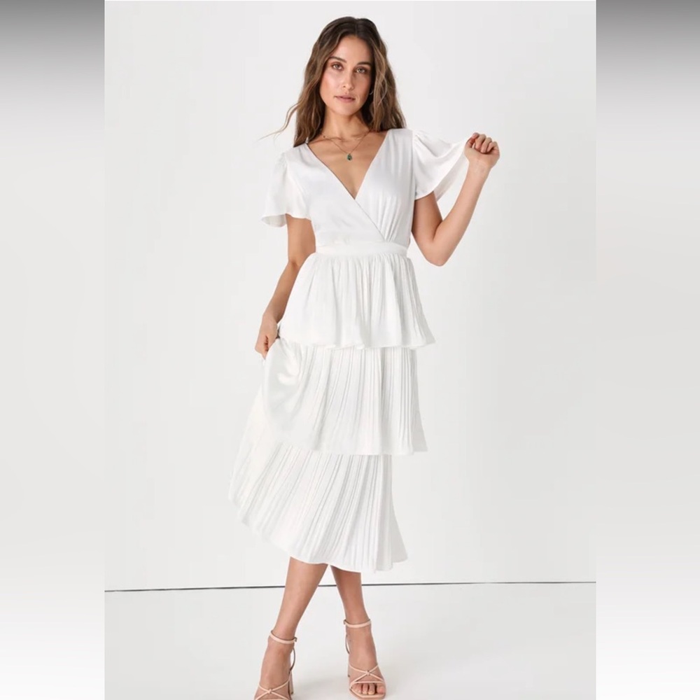 Lulus Twirl-wind Romance White Satin Tiered Midi Dress Size Medium Brand New!